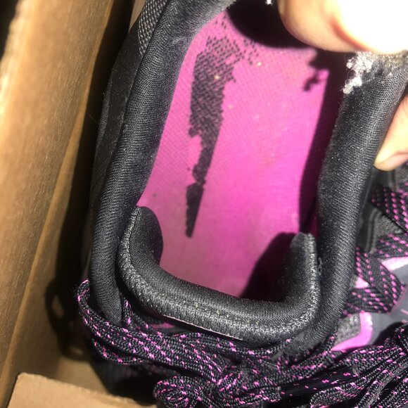 Well Worn Women's Size 7 Running Shoes - Picture 6 of 7